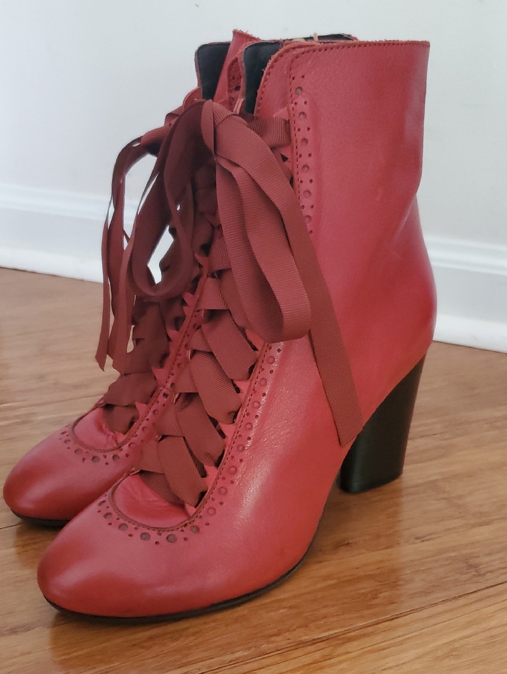Sundance Anjelica Red Lace-Up Block Heel Ankle Boots Size 37
